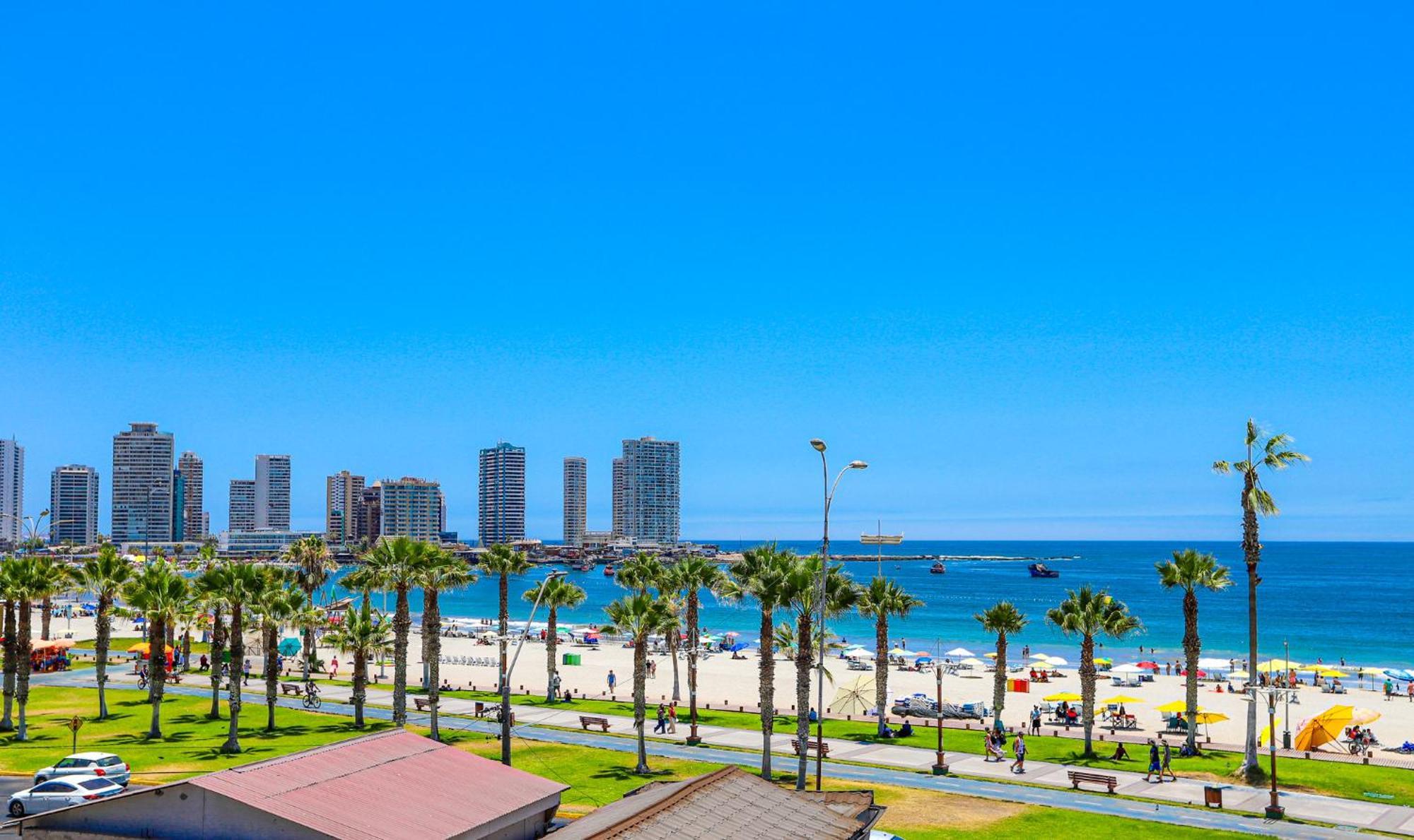 Hostal Sol Del Pacifico 伊基克 外观 照片